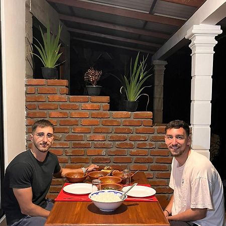 Thilina Homestay Sigiriya Esterno foto